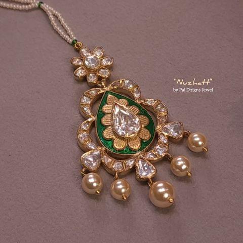 Nuzhatt Moissanite Polki Maangtika Nuzhatt Moissanite Polki Maangtika