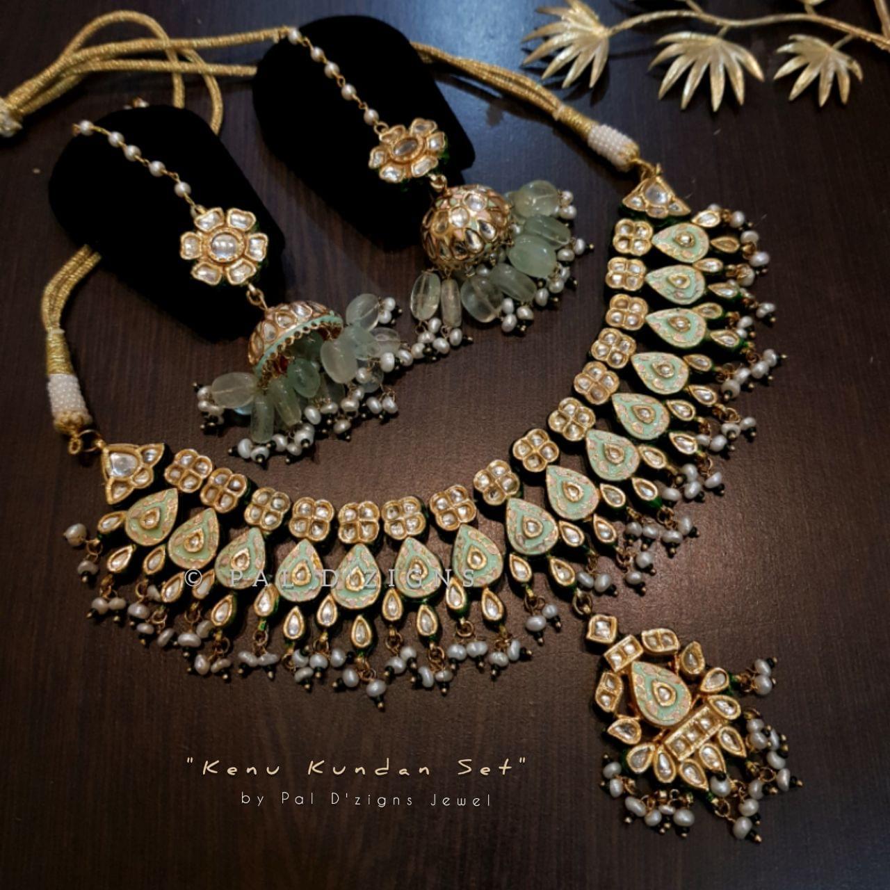 Keenu Kundan Set