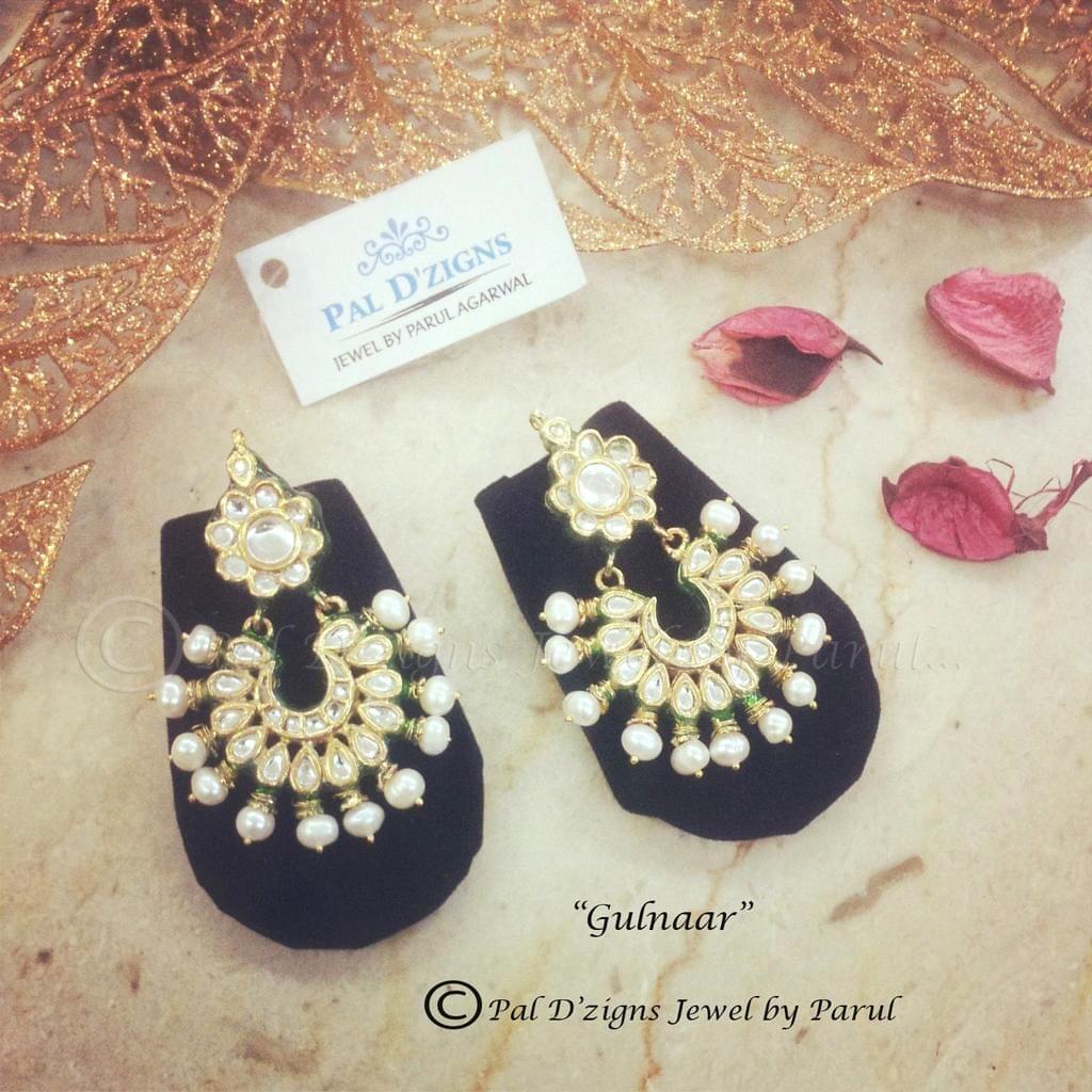 Gulnaar Earing