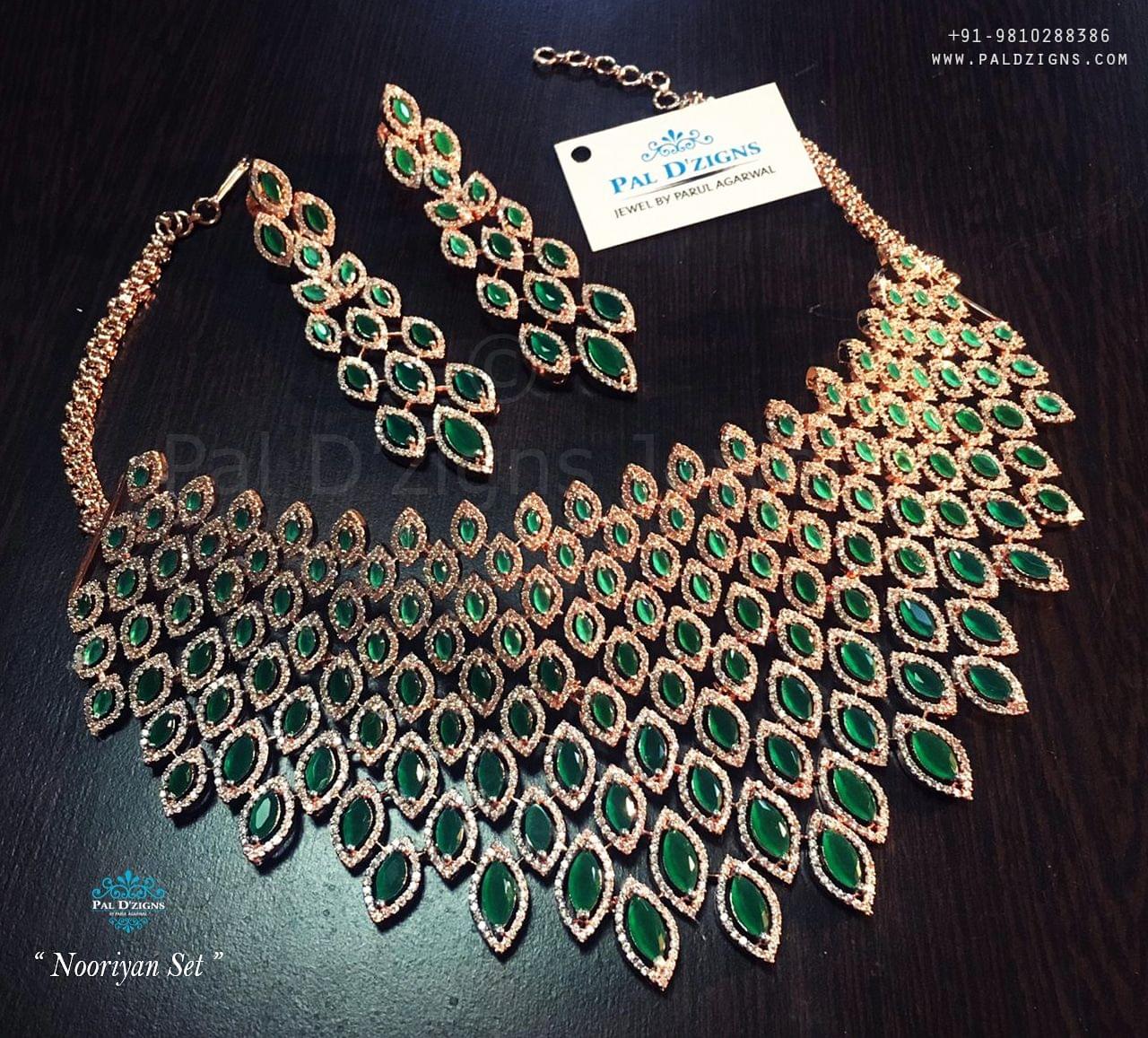 Nooriyaan Diamond Set