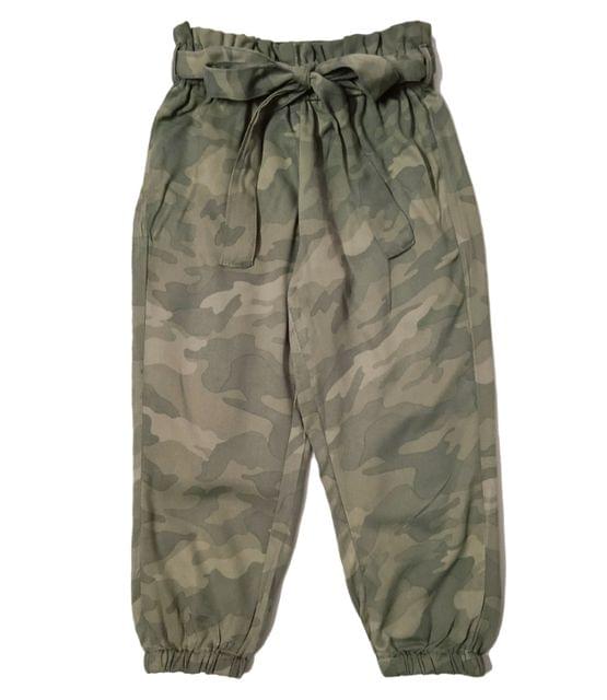 Jogger Style Pant With Camouflaged Print - Green