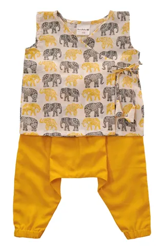 Snowflakes Unisex Infant Jabla Top With Elephant Print And Harem Pant Set - White