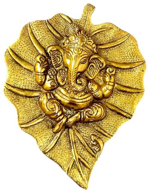 White Metal Wall Hanging Ganesha: Gold Finish Ganapathy Idol (10187A)