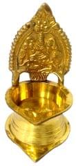 Brass Kamakshi Vilakku: Ashta-Lakshmi Oil Lamp Diya (11830)