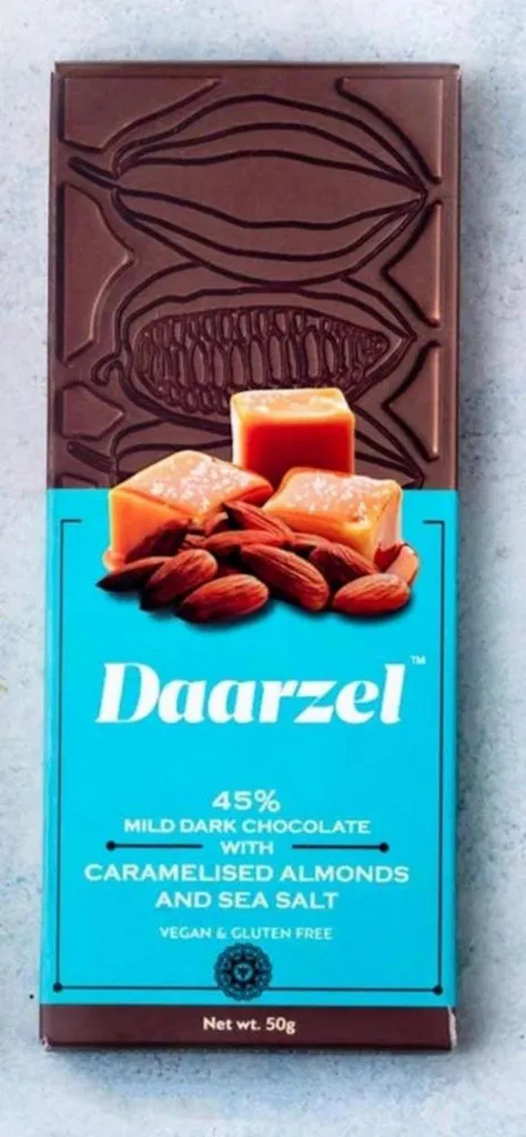 Daarzel 45% Caramelised almonds with sea salt