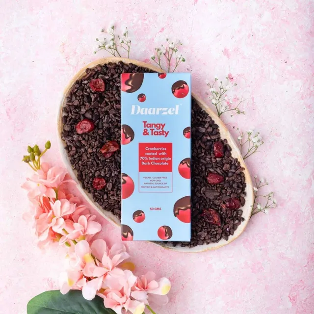 Cranberry coated with 70% Dark chocolate | 50 gm