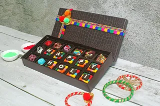 Color Splash Chocolates Box