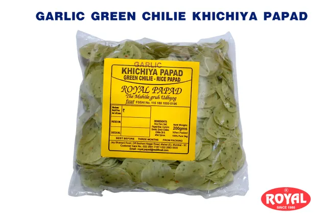 Garlic With Green Chilly Khichiya