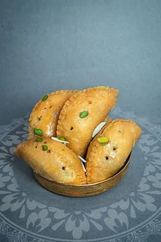 Meethi Gujiya