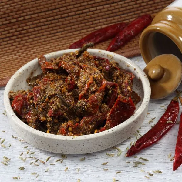 Marwadi Red Chilli Pickle (Marwadi Athana Mirchi-Red)