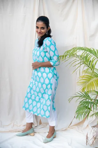 Trayee - Aqua blue pintuck kurta