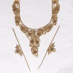 Royal-haar rani necklace neckline