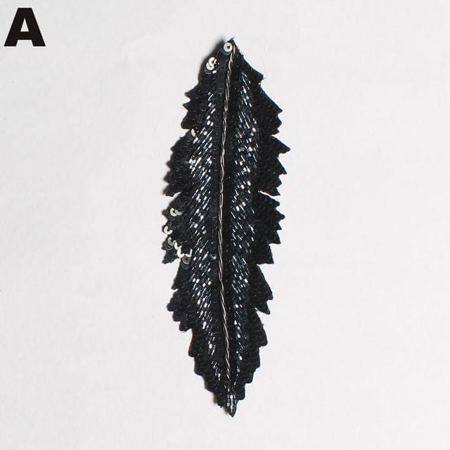 Royal solo feather applique patch/Ornate-patch/Costume-patch/Dress-patch