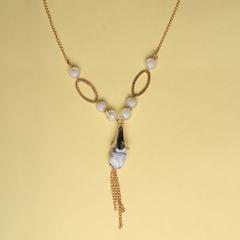 Simple regal metallic neck-chain