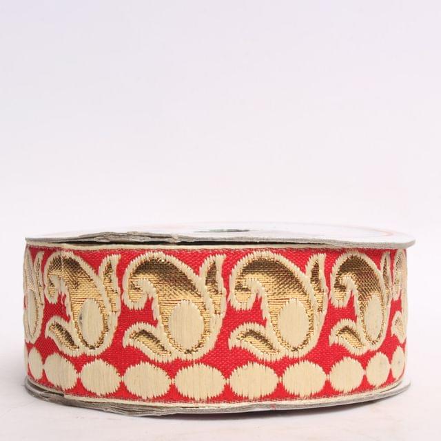 Monarchical royal feel Paisley-in-wings traditional look ribbon border