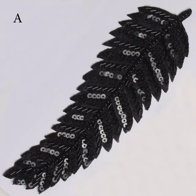 Feathery sight delicate and fashionable bold sequins beads royal patch