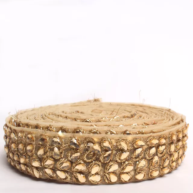 Stones of sophisticated style Zardosi classy net-like refined border