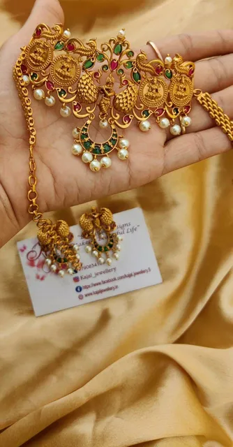 High necklace radha krishna