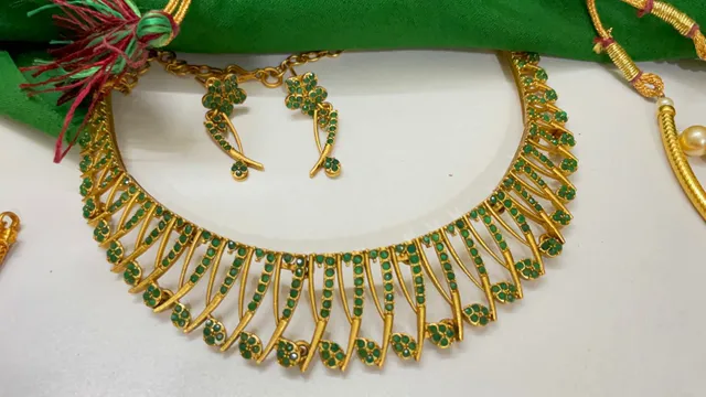 Green necklace