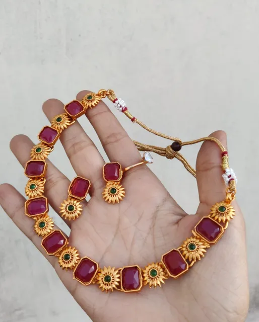 Round multi necklace set
