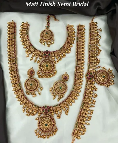 Round semi bridal set 2