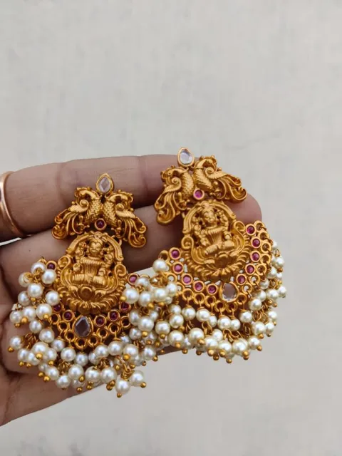 Temple guttapusulu earrings