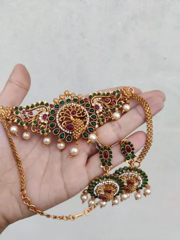 Green choker set