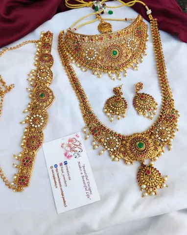 Semi bridal set