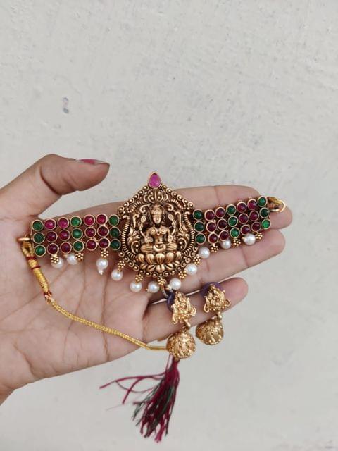Kemp Lekshmi choker
