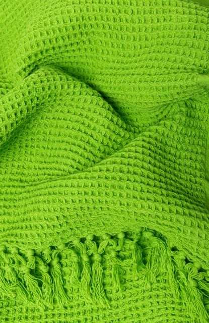 Handwoven green honeycomb cotton bath towel