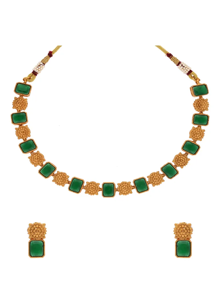 Antique Necklace Set in Gold finish - AOA7313