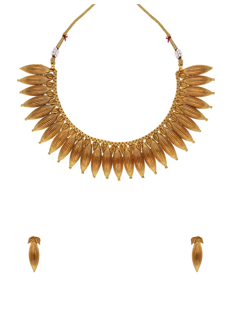 Antique Necklace Set in Gold finish - AMN26