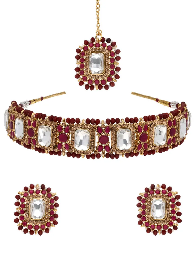 Traditional Choker Necklace Set in Gold finish - AVM626