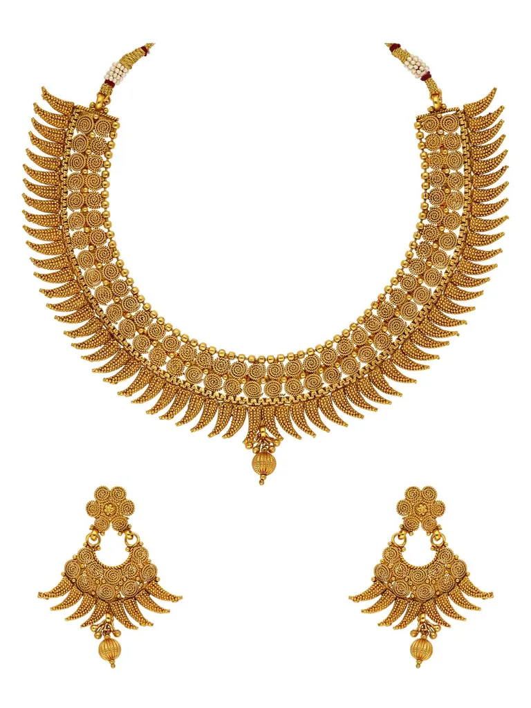 Antique Necklace Set in Gold finish - AMN136