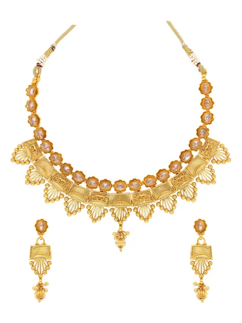 Antique Necklace Set in Gold finish - AMN104