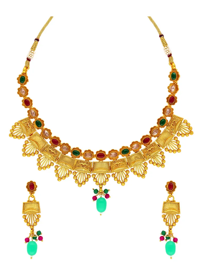 Antique Necklace Set in Gold finish - AMN105