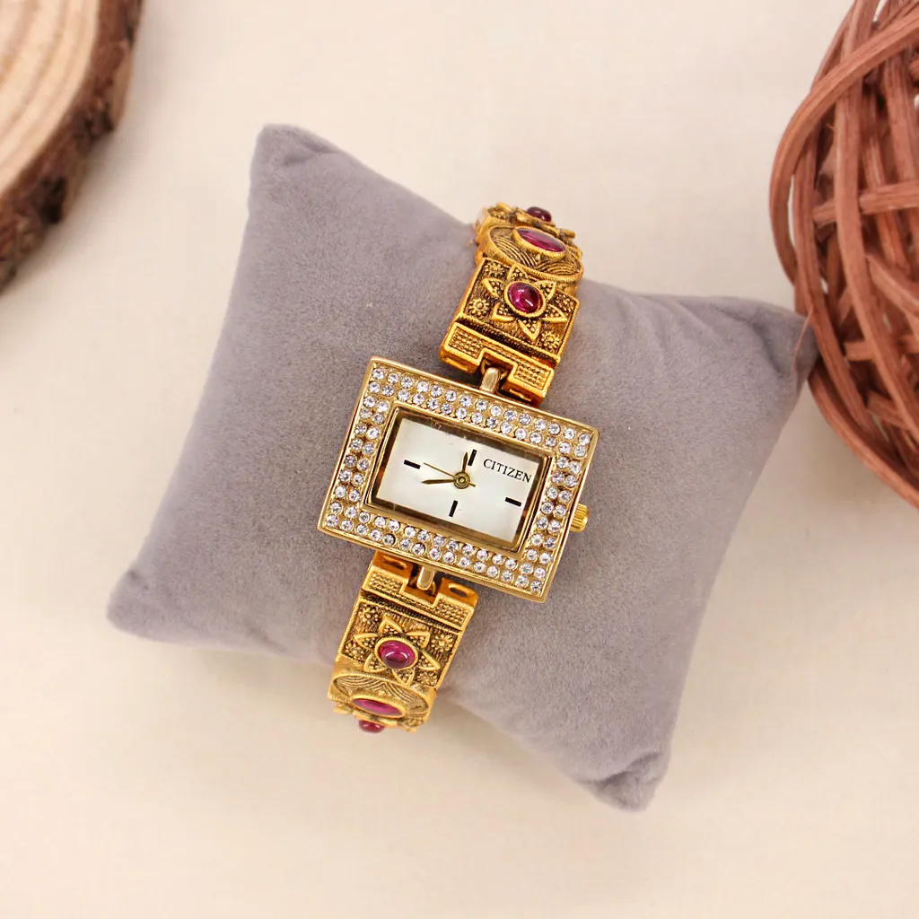 Antique Watch in Gold finish - HAR13