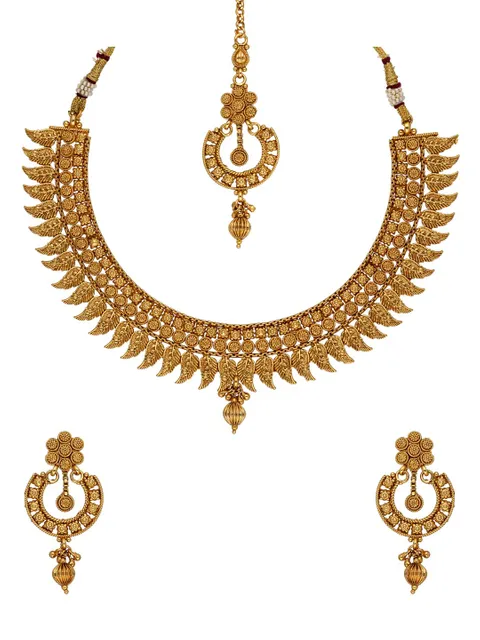 Antique Necklace Set in Gold finish - CNB30949