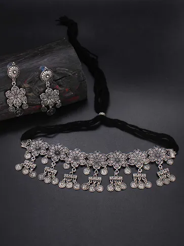 Choker Necklace Set in Oxidised Silver finish - CNB31403