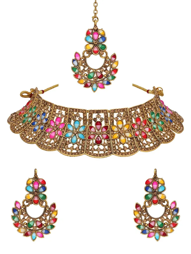 Traditional Choker Necklace Set in Gold finish - AVM160