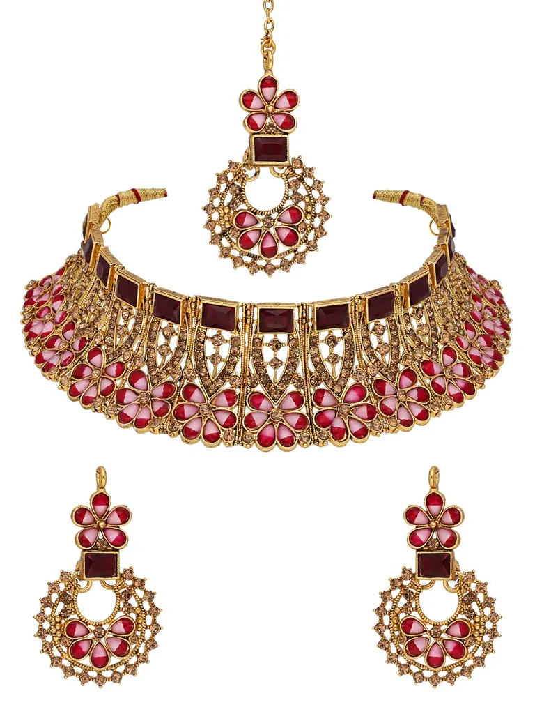 Traditional Choker Necklace Set in Gold finish - AVM153