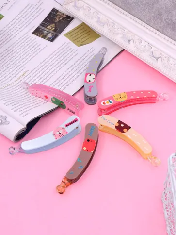 Printed Banana Clip in Assorted color - CNB39674