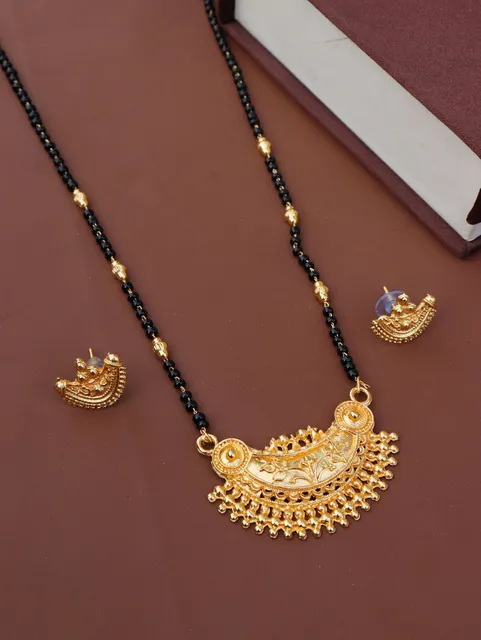 Traditional Single Line Mangalsutra in Gold finish - M923