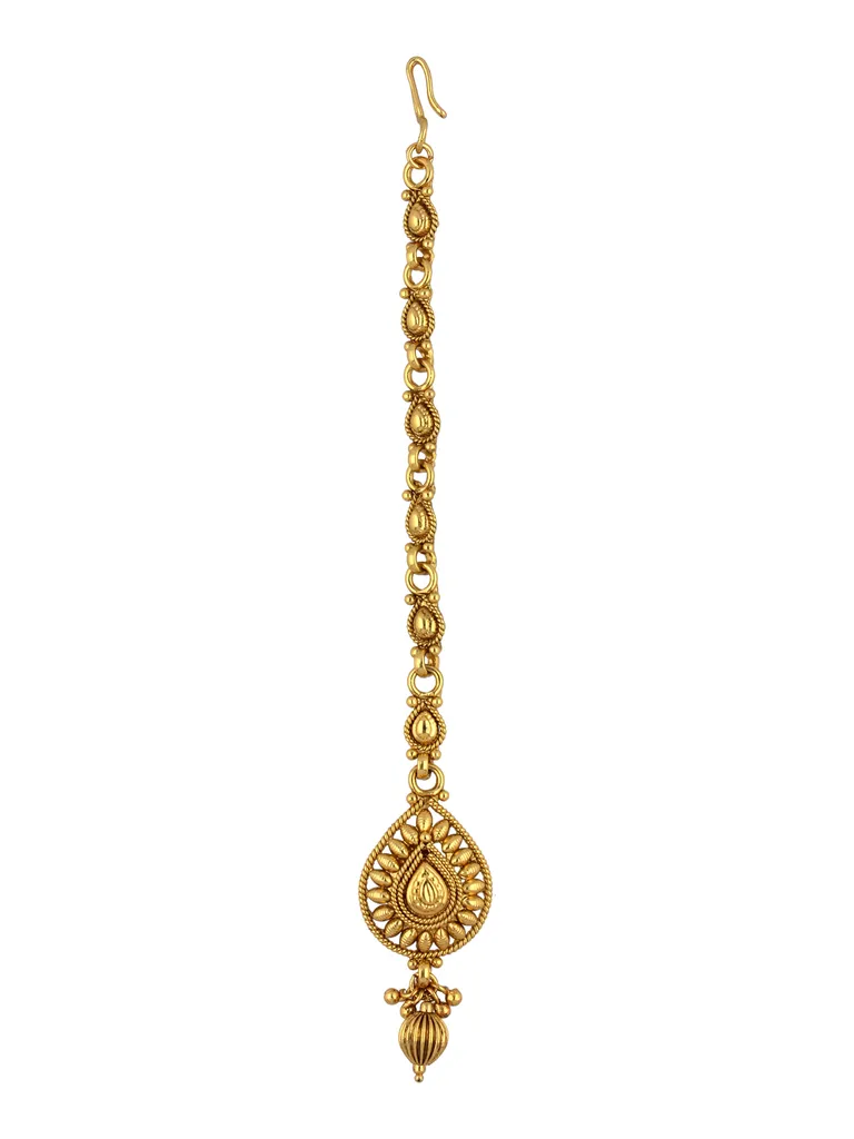 Antique Maang Tikka in Gold finish - CNB41332