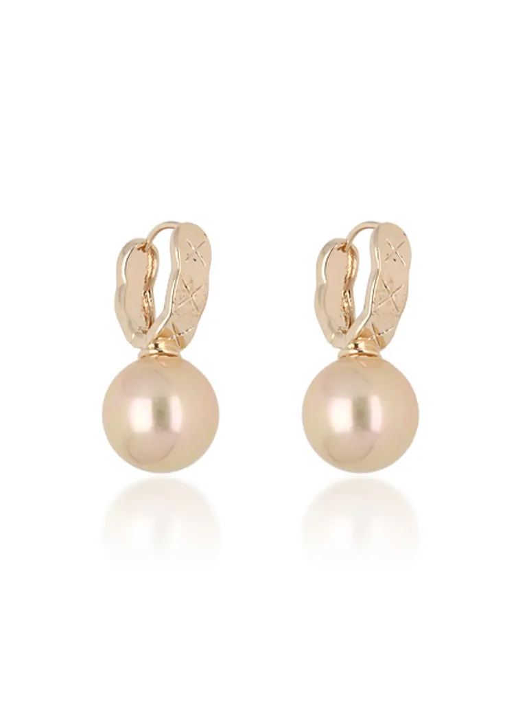 Pearls Bali / Hoops in Gold finish - CNB26749
