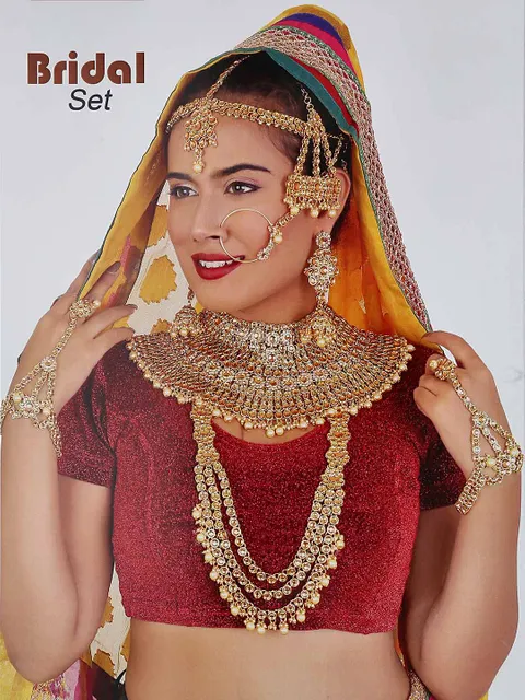 Traditional Bridal Set in Gold finish - J500445