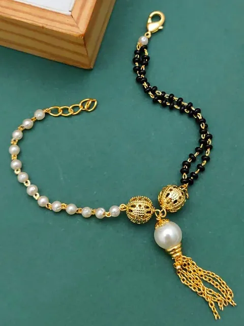 Mangalsutra Bracelet in Gold finish - HM0228