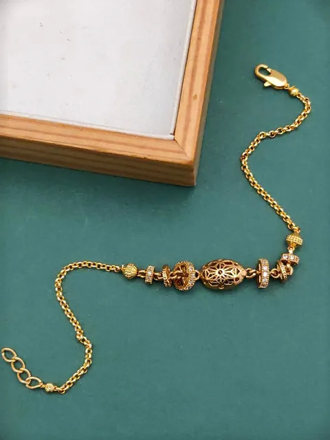 Mangalsutra Bracelet in Gold finish - HM0265