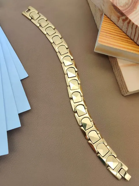 Western Loose / Link Bracelet in Gold finish - B0588