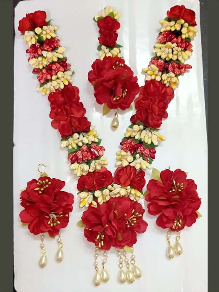 Floral Long Necklace Set in Gold finish - KYR133